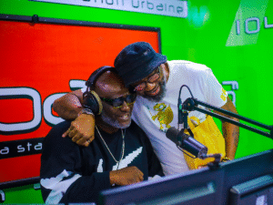 Au-Delà Du Mix (Hommage au Deejay Fléo).